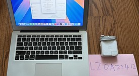 Good
													MacBook Air 2017 - 13" - I7, Silver, 512 GB, 8 GB, photo 1 of 8