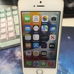 Good Apple iPhone SE 1st Gen 2016 - Unlocked, 16 GB, Silver, A1662