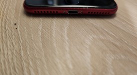 Good
													Apple iPhone 8 Plus - AT&T, Red, 256 GB, A1864, photo 5 of 6