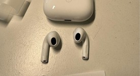 Used
													Apple AirPods 3rd Gen - Lightning Case, photo 3 of 3