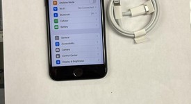 Mint
													Apple iPhone SE 3rd Gen 2022 - Unlocked, Midnight, 64 GB, A2595, photo 2 of 9