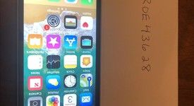 Mint
													Apple iPhone SE 1st Gen 2016 - Verizon, Grey, 32 GB, A1662, photo 2 of 4