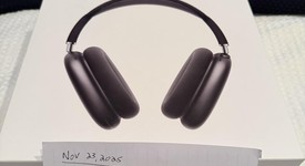 Used
													Apple AirPods Max - Gray, photo 1 of 8