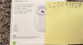 New
													Apple AirPods 3rd Gen - MagSafe Case, photo 3 of 3