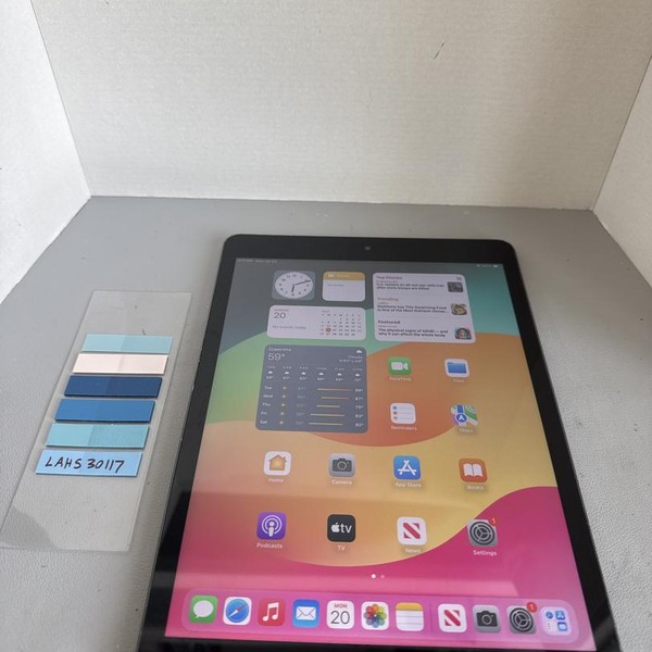 Apple iPad (9th Gen) - Wi-Fi, 64 GB, Gray, A2602