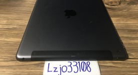 Good
													Apple iPad 7th Gen - Unlocked, Gray, 32 GB, A2200, photo 5 of 7