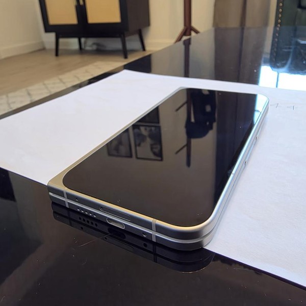 Google Pixel 9 Pro Fold - Unlocked, 256 GB, Porcelain, GGH2X