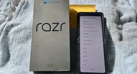 Mint
													Motorola Razr (2025) - Total by Verizon, Blue, 256 GB, 8 GB, photo 3 of 13