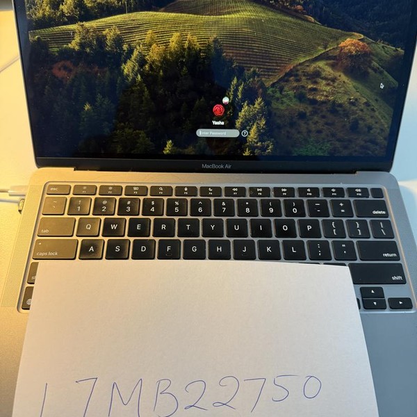 MacBook Air 2020 - 13 inch - 256 GB, Gray, 8 GB, Apple M1