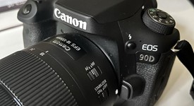 Mint
													Canon EOS 90D, photo 1 of 11