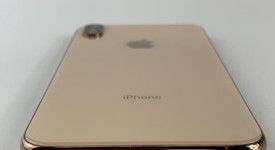 Fair
													Apple iPhone Xs Max - Unlocked, Gold, 64 GB, A1921, photo 3 of 7