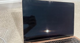 Good
													MacBook Air 2020 - 13" - Apple M1, Gold, 256 GB, 8 GB, photo 4 of 11