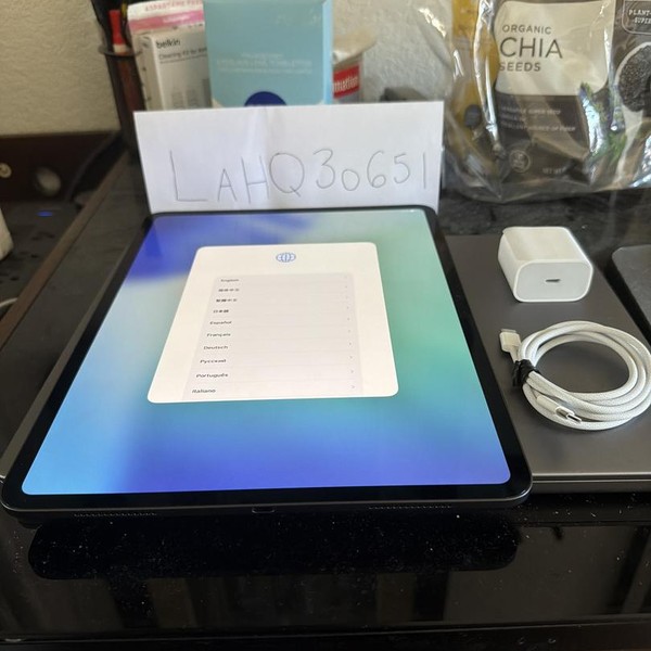 Apple iPad Pro 13 inch (M4) 2024 - Wi-Fi, 256 GB, Black, 8 GB, A2925, Standard Glass
