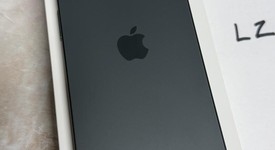 Mint
													Apple iPhone 17 - Unlocked, Black, 256 GB, A3258, photo 3 of 8