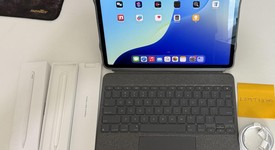 Good
													Apple iPad Pro 12.9" 6th Gen 2022 - Wi-Fi, Gray, 128 GB, photo 1 of 12