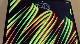 Mint
													Apple iPad Air 13" (M2) 2024 - Unlocked, Gray, 512 GB, A2899, photo 4 of 17