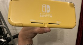 Good
													Nintendo Switch Lite - Yellow, photo 3 of 5