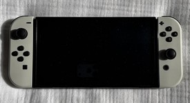 Mint
													Nintendo Switch - OLED - White, 64 GB, photo 3 of 12