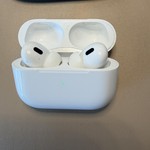 Used Apple AirPods Pro 2 - USB-C