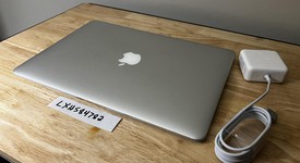 Fair
													MacBook Air 2017 - 13" - I5, Silver, 256 GB, 8 GB, photo 2 of 6