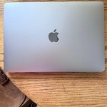 Good MacBook Pro 2020 - 13 inch - 256 GB, Gray, 8 GB, Apple M1