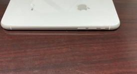 Good
													Apple iPhone Xr - AT&T, White, 64 GB, A1984, photo 1 of 11
