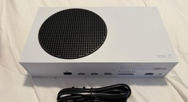 Good
													Xbox Series S (2020) - White, 512 GB, photo 2 of 5