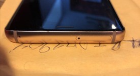 Good
													Samsung Galaxy S9 - Unlocked, Gold, 64 GB, SM-G960U1, photo 5 of 11
