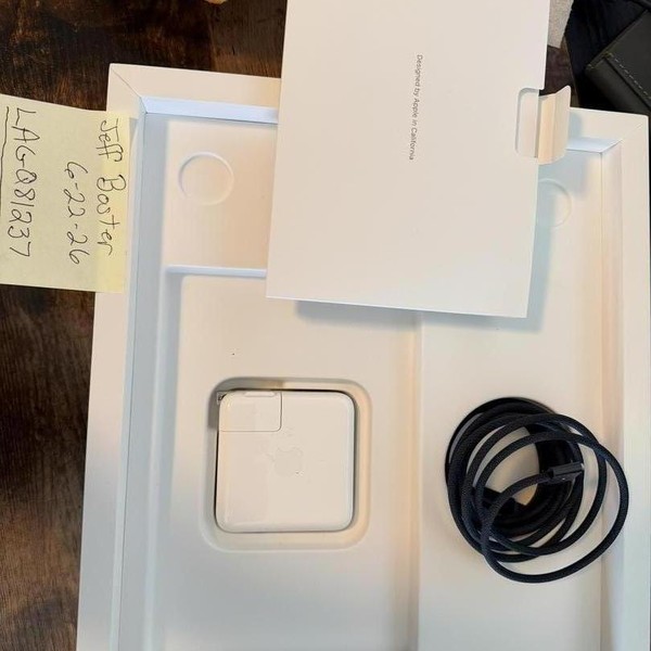MacBook Pro 2026 - 14 inch (M5) - 1 TB, Space Black, 32 GB, Apple M5, Standard Display