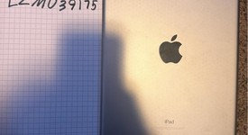 Good
													Apple iPad 6th Gen - Unlocked, Silver, 128 GB, A1954, photo 2 of 2