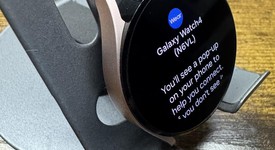 Good
													Samsung Galaxy Watch4 - Unlocked, Gold, 40mm, photo 3 of 5