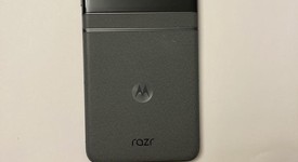 Mint
													Motorola Razr (2024) - Unlocked, Gray, 256 GB, 8 GB, photo 2 of 8
