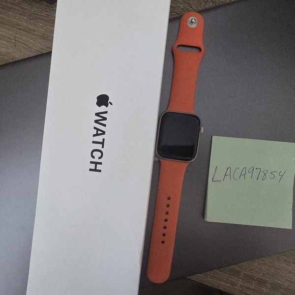 Apple Watch SE 2nd Gen 44mm - Starlight, A2723 - GPS, Aluminum