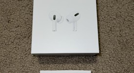 Used
													Apple AirPods Pro - MagSafe Case, photo 1 of 4