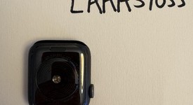 Good
													Apple Watch SE 1st Gen 40mm - Unlocked, Gray, A2353 - Cellular, Aluminum, photo 2 of 2