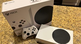 Mint
													Xbox Series S (2020) - White, 512 GB, photo 2 of 9