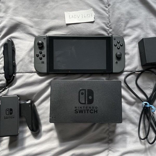 Nintendo Switch - 32 GB, Grey
