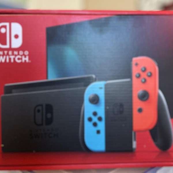 Nintendo Switch - 32 GB, Red & Blue