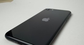 Good
													Apple iPhone SE 3rd Gen 2022 - Unlocked, Midnight, 256 GB, A2595, photo 4 of 5