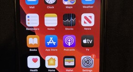 Good
													Apple iPhone X - Sprint, Gray, 256 GB, A1865, photo 1 of 4