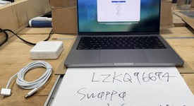 Good
													MacBook Pro 2021 - 14" - Apple M1 Pro 8-core, Gray, 512 GB, 16 GB, photo 1 of 15