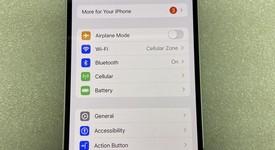 Good
													Apple iPhone 16e - Unlocked, White, 128 GB, A3212, photo 4 of 12