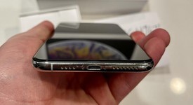 Mint
													Apple iPhone Xs Max - T-Mobile, Silver, 512 GB, A1921, photo 3 of 18