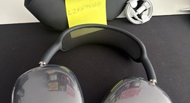 Used
													Apple AirPods Max - Gray, photo 1 of 6