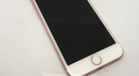 Good
													Apple iPhone 7 - Sprint, Rose Gold, 32 GB, A1660, photo 5 of 13