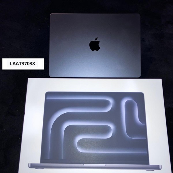 MacBook Pro Late 2023 (M3) - 14 inch - 4 TB, Black, 128 GB, Apple M3 Max 16-core, 40-core GPU