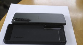 Good
													Sony Xperia 1 V - Unlocked Non-US, Green, 512 GB, 16 GB, photo 5 of 8