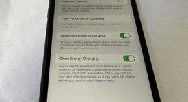 Good
													Apple iPhone Xr - Unlocked, Black, 64 GB, A1984, photo 2 of 5