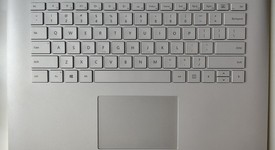 Mint
													Microsoft Surface Book 2 15" - I7, 512 GB, 16 GB, photo 2 of 9