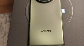 Mint
													Vivo X Fold5 - Unlocked Non-US, Green, 256 GB, 12 GB, photo 4 of 10